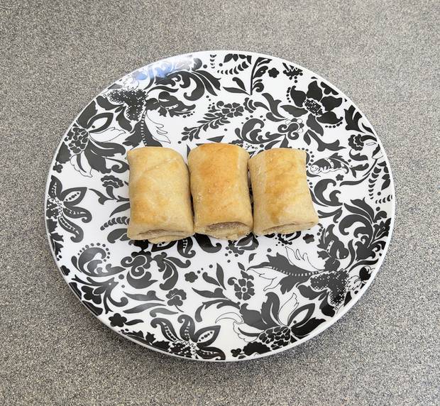 Small meat pies